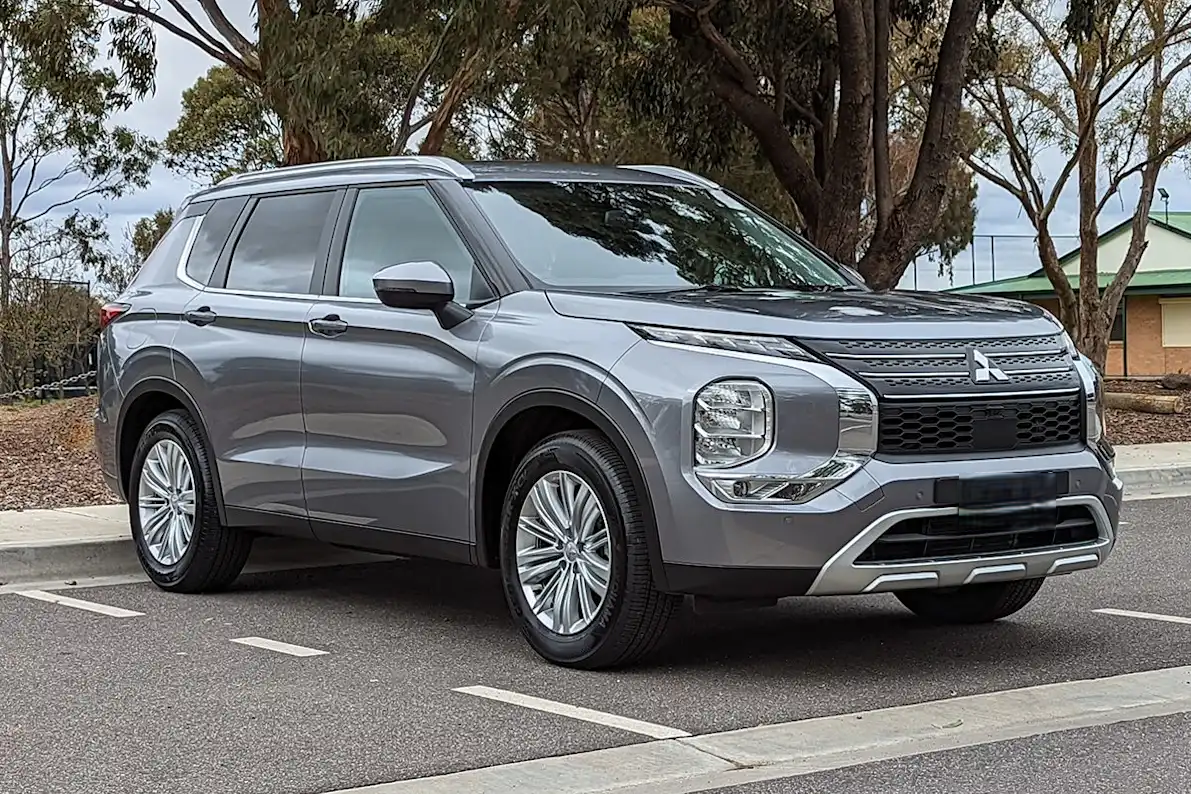 Mitsubishi OUTLANDER 2023 in Tweed Heads