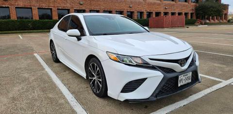 Toyota Camry 2019