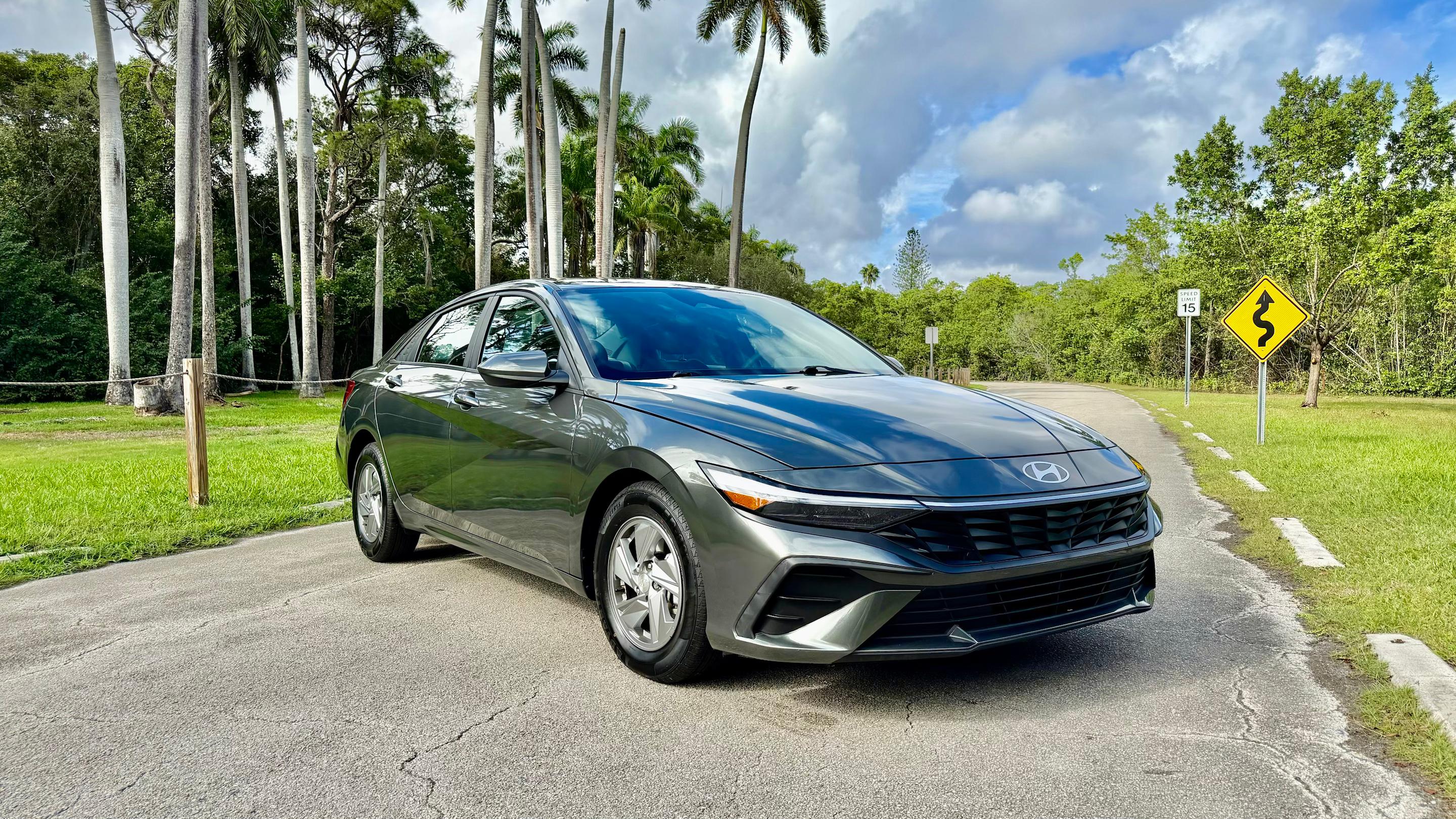 Hyundai Elantra 2024 in 
