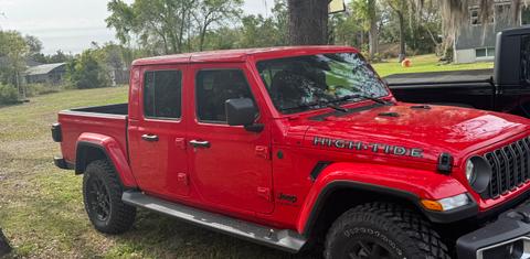 Jeep Gladiator 2025