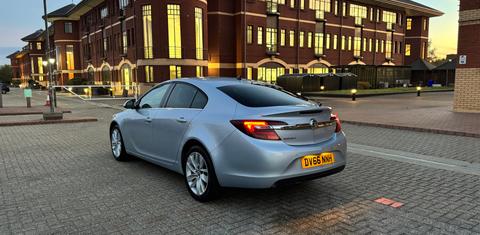 Vauxhall Insignia 2016