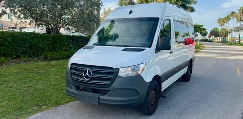 Mercedes-Benz Sprinter 2024
