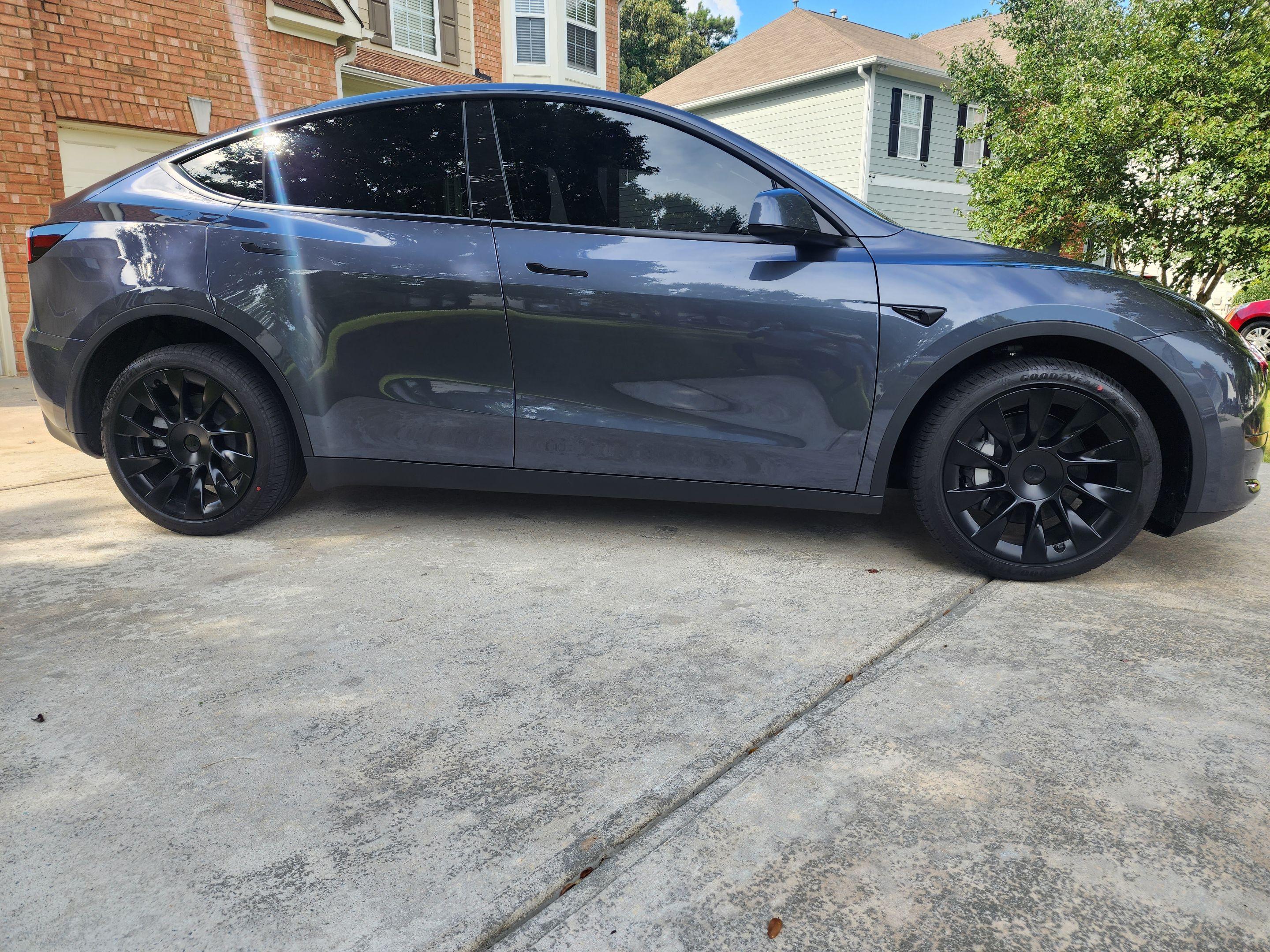 Tesla Model Y 2023 in Atlanta, GA