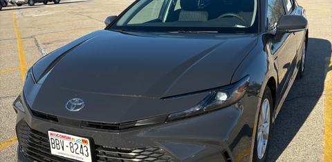 Toyota Camry Hybrid 2025