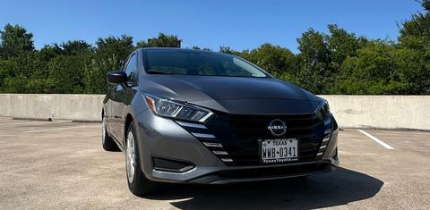 Nissan Versa 2024