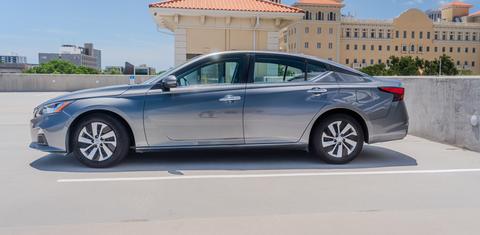 Nissan Altima 2020