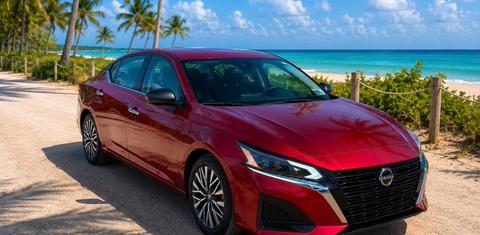 Nissan Altima 2025