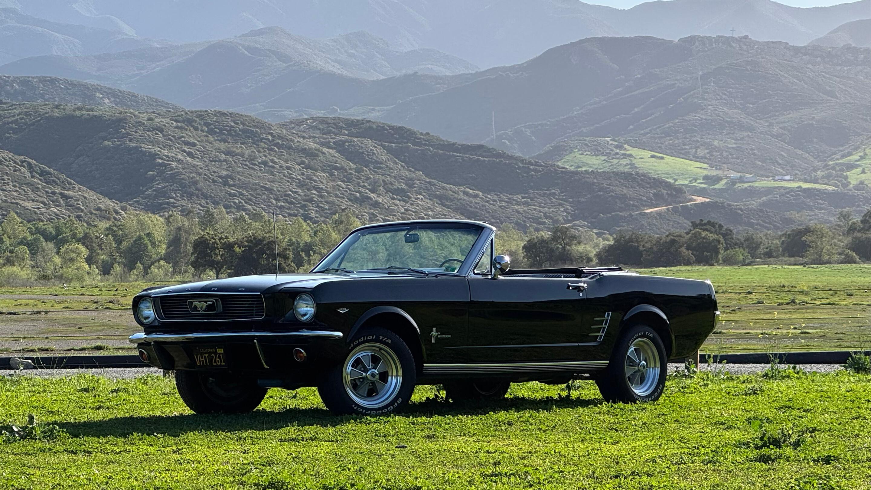 Ford Mustang 1966 in Fountain Valley, CA
