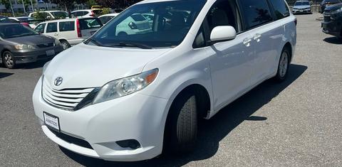 Toyota Sienna 2015