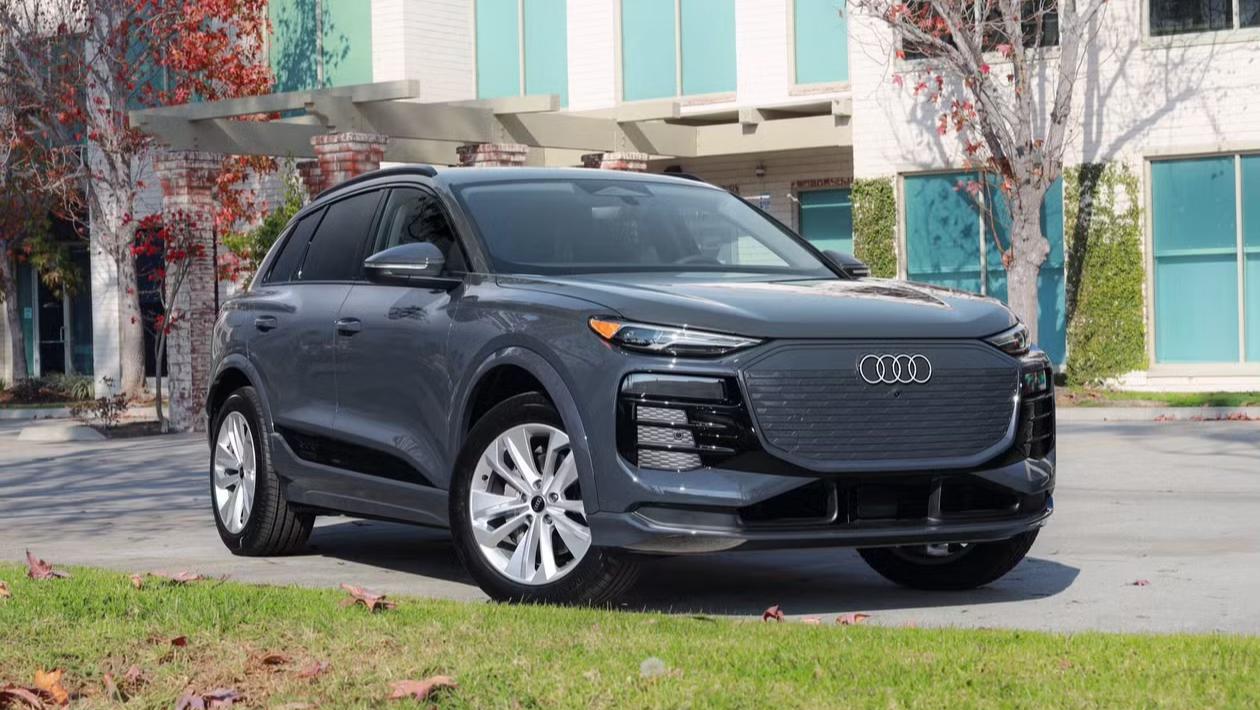 Audi Q6 e-tron 2025 in Lawndale, CA
