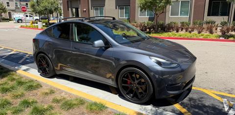 Tesla Model Y 2022