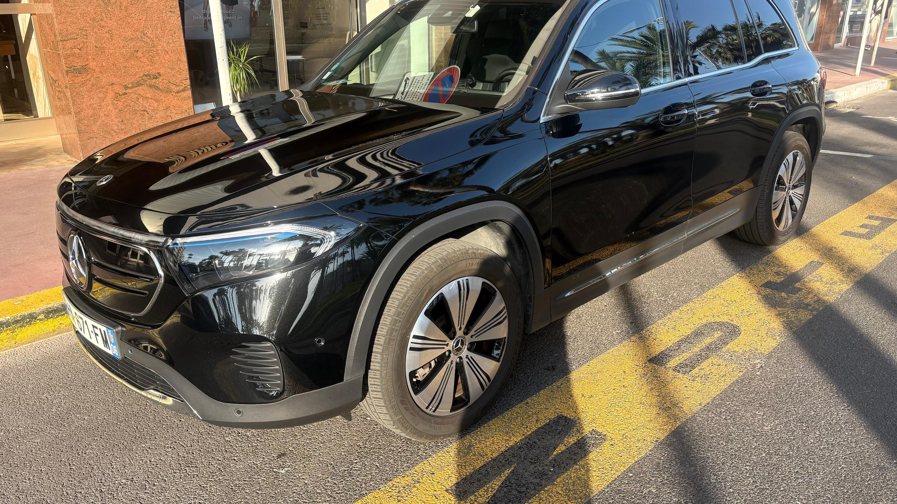 Mercedes-Benz EQB 2023 à Cannes