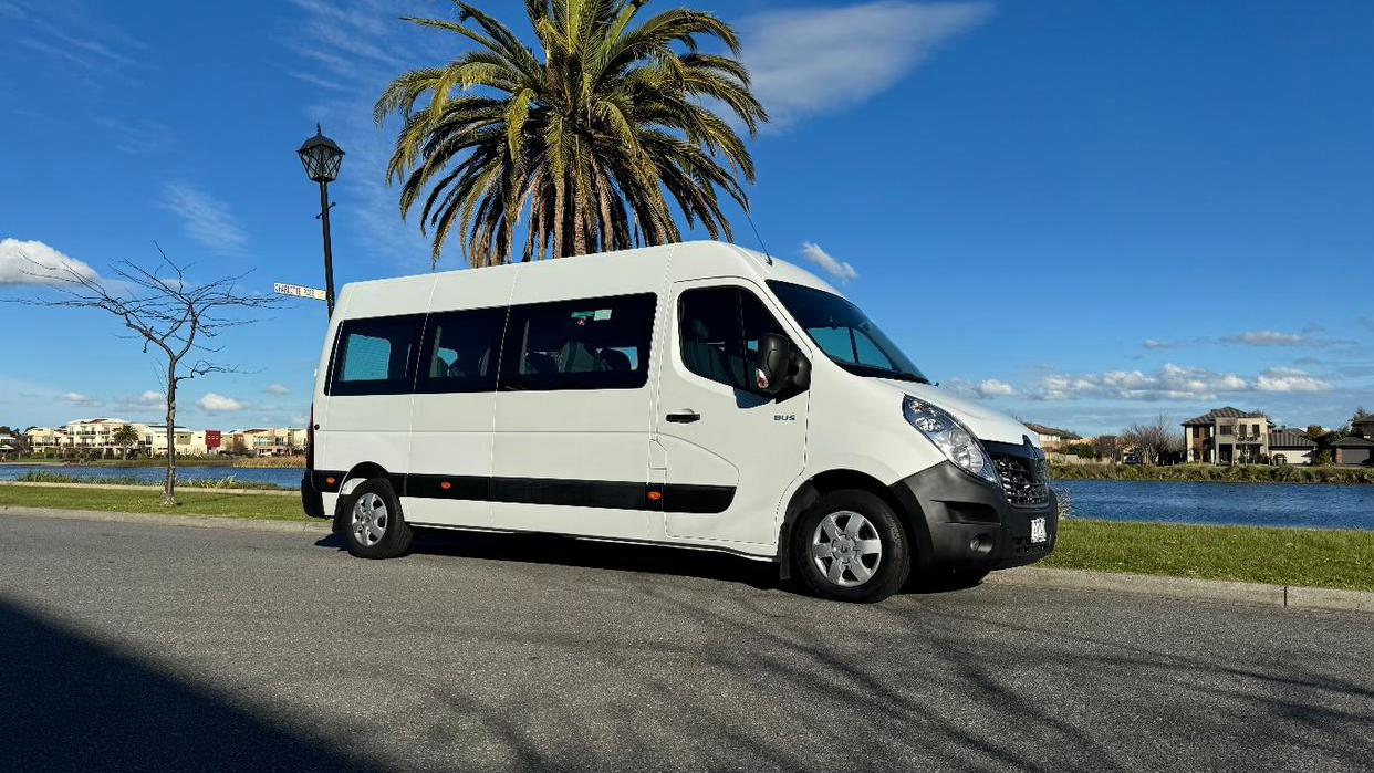 RENAULT Master Bus 2017 in Caulfield North
