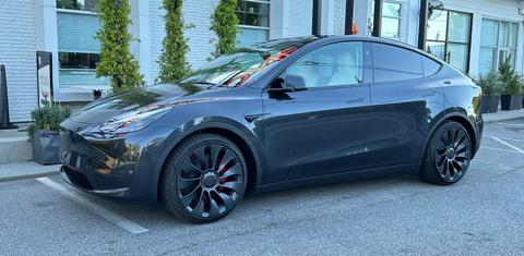 Tesla Model Y 2024
