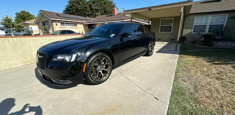 Chrysler 300 2017