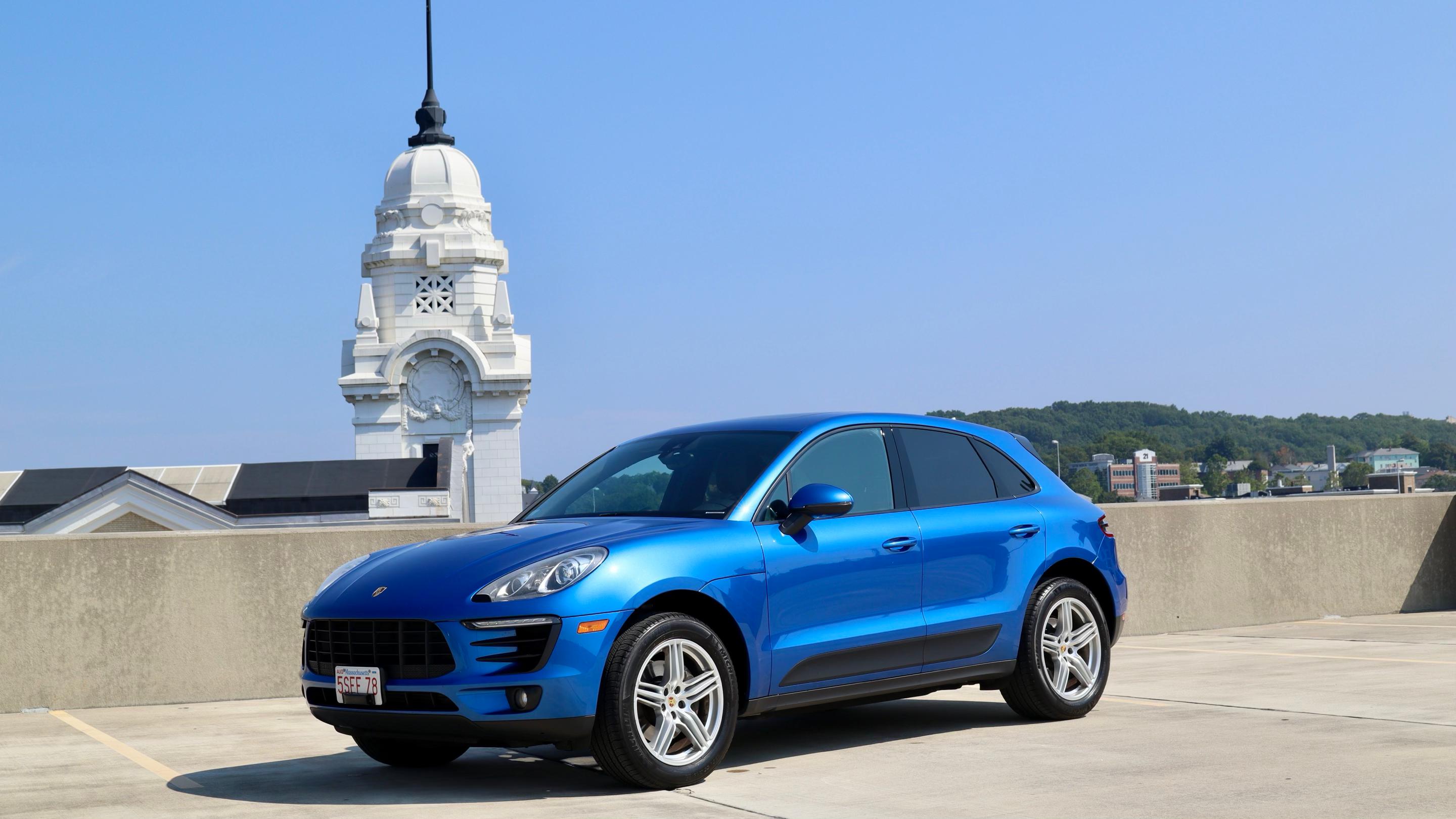 Porsche Macan 2017 in Worcester, MA