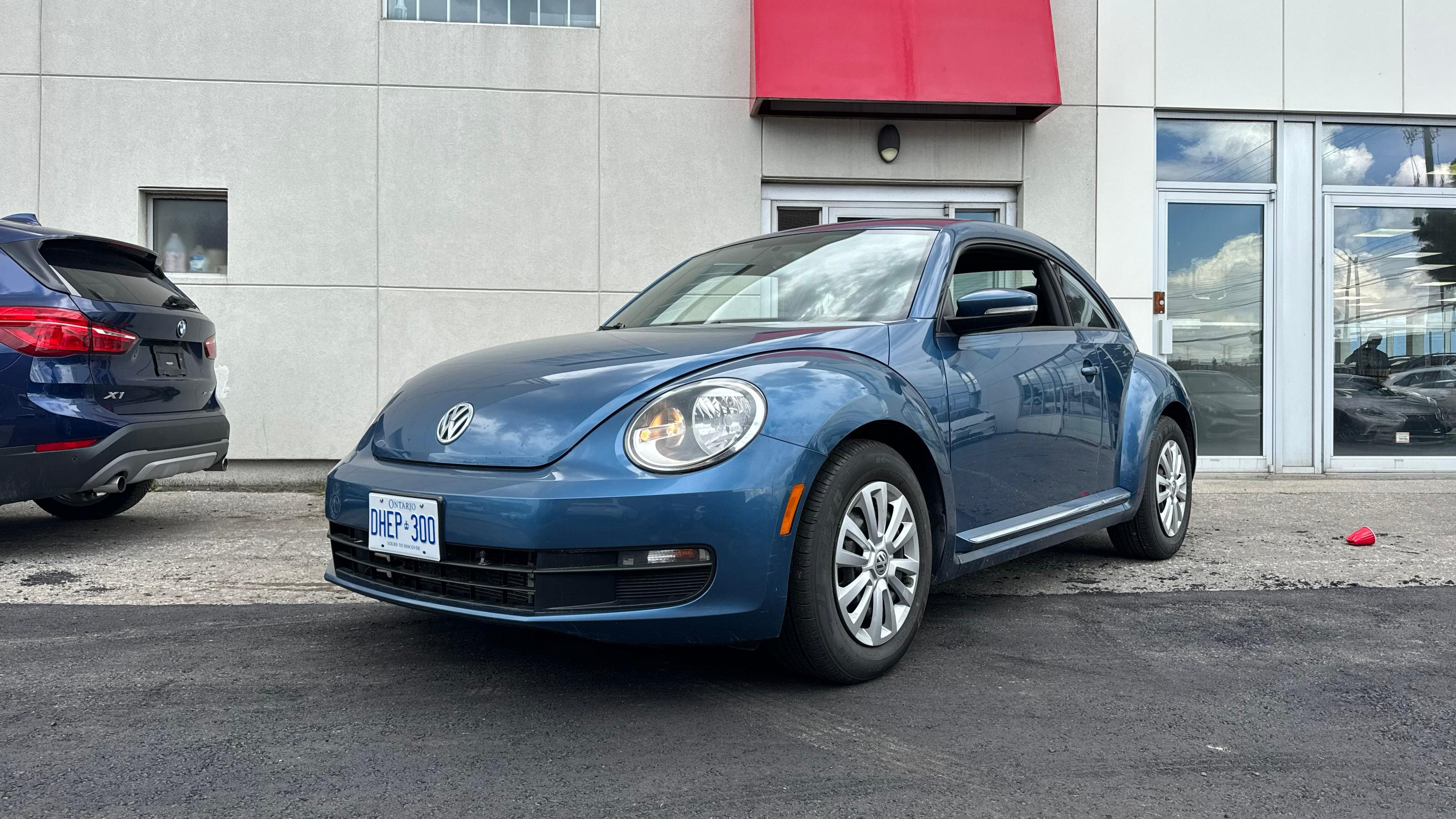 Volkswagen Beetle 2016 in Toronto, ON