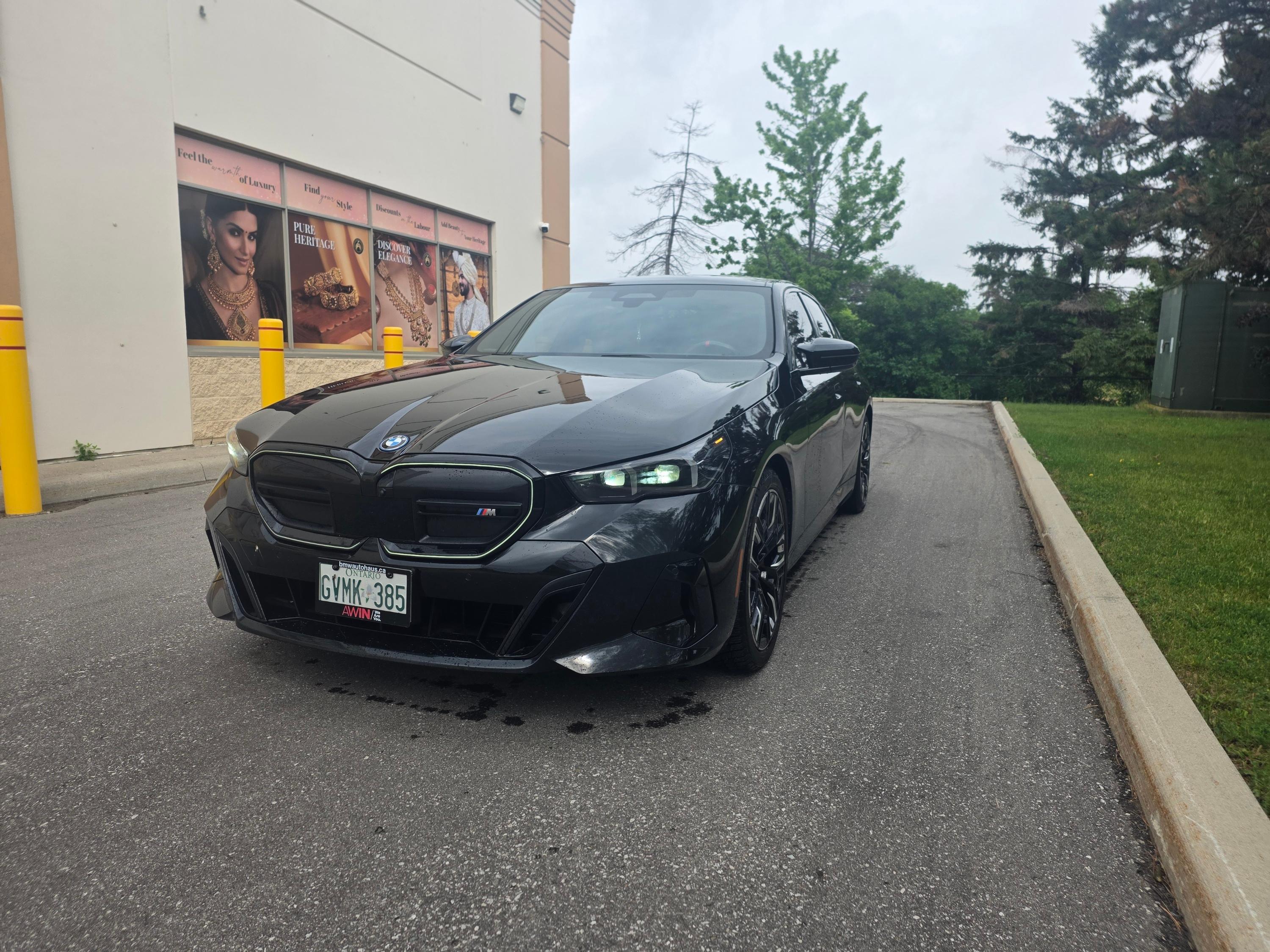 BMW i5 2024 à Brampton, ON