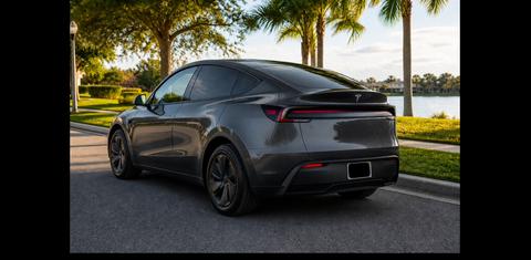 Tesla Model Y 2026