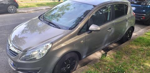Opel CORSA 2011