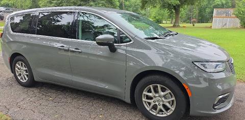 Chrysler Pacifica 2023