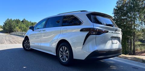 Toyota Sienna 2023