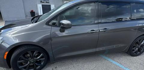 Chrysler Pacifica 2020