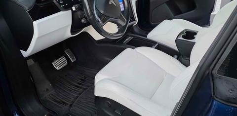 Tesla Model X 2019