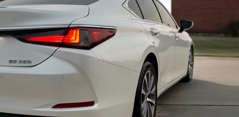 Lexus ES 2021