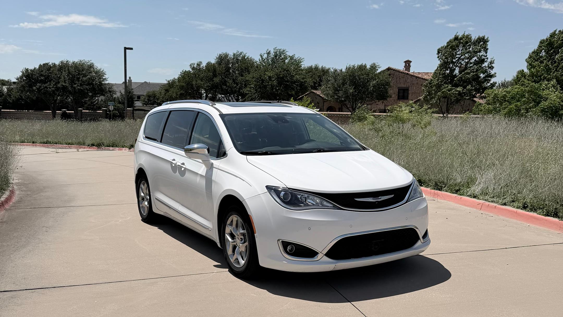 Chrysler Pacifica 2018 in Plano, TX