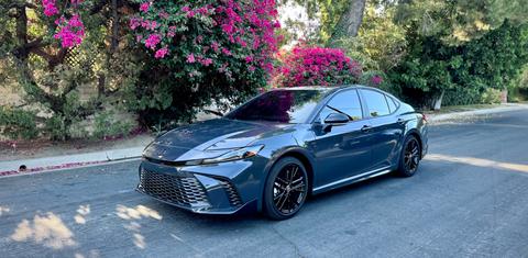 Toyota Camry Hybrid 2025