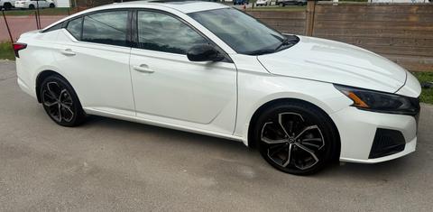 Nissan Altima 2023
