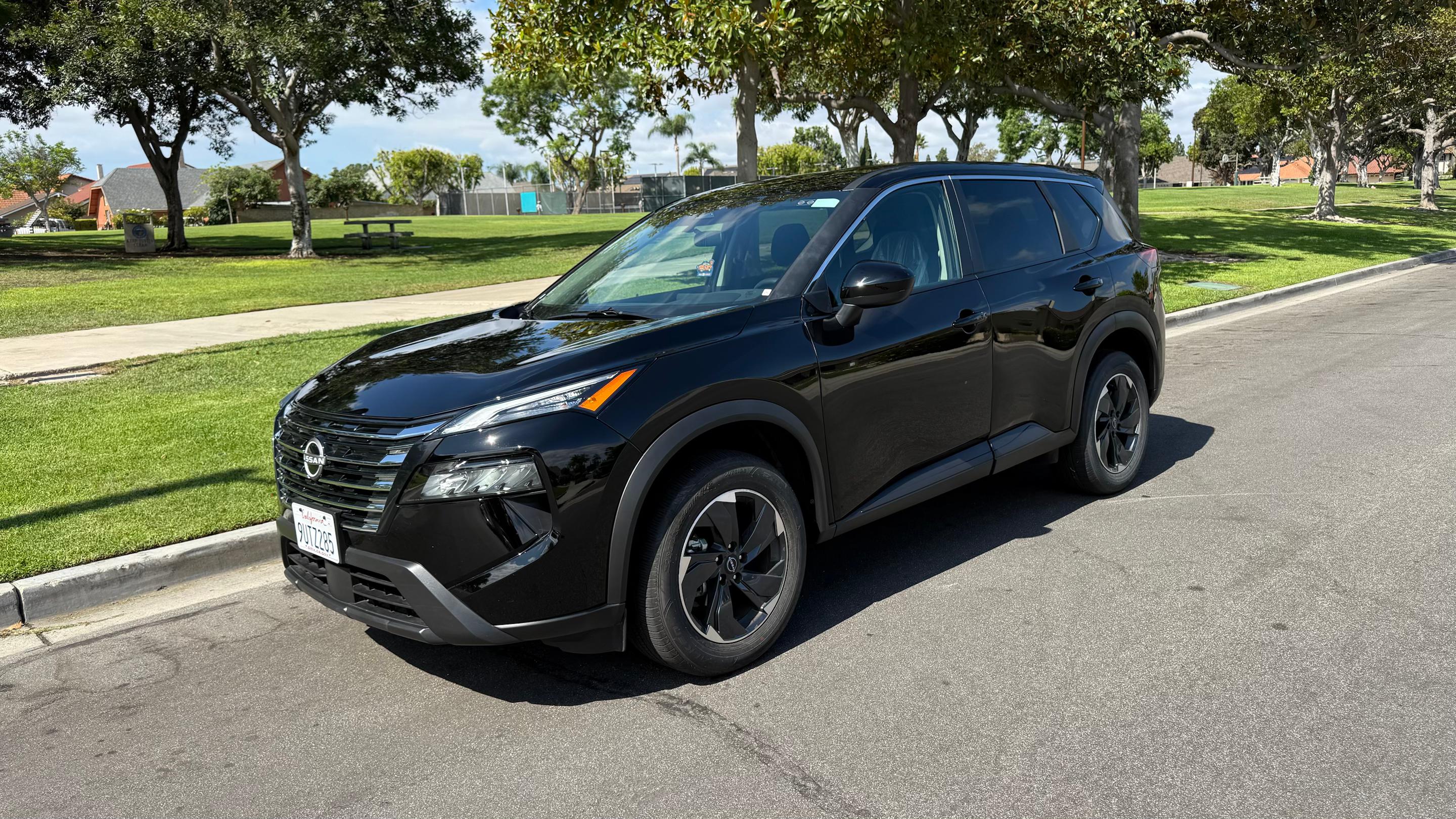 Nissan Rogue 2025 in Tustin, CA