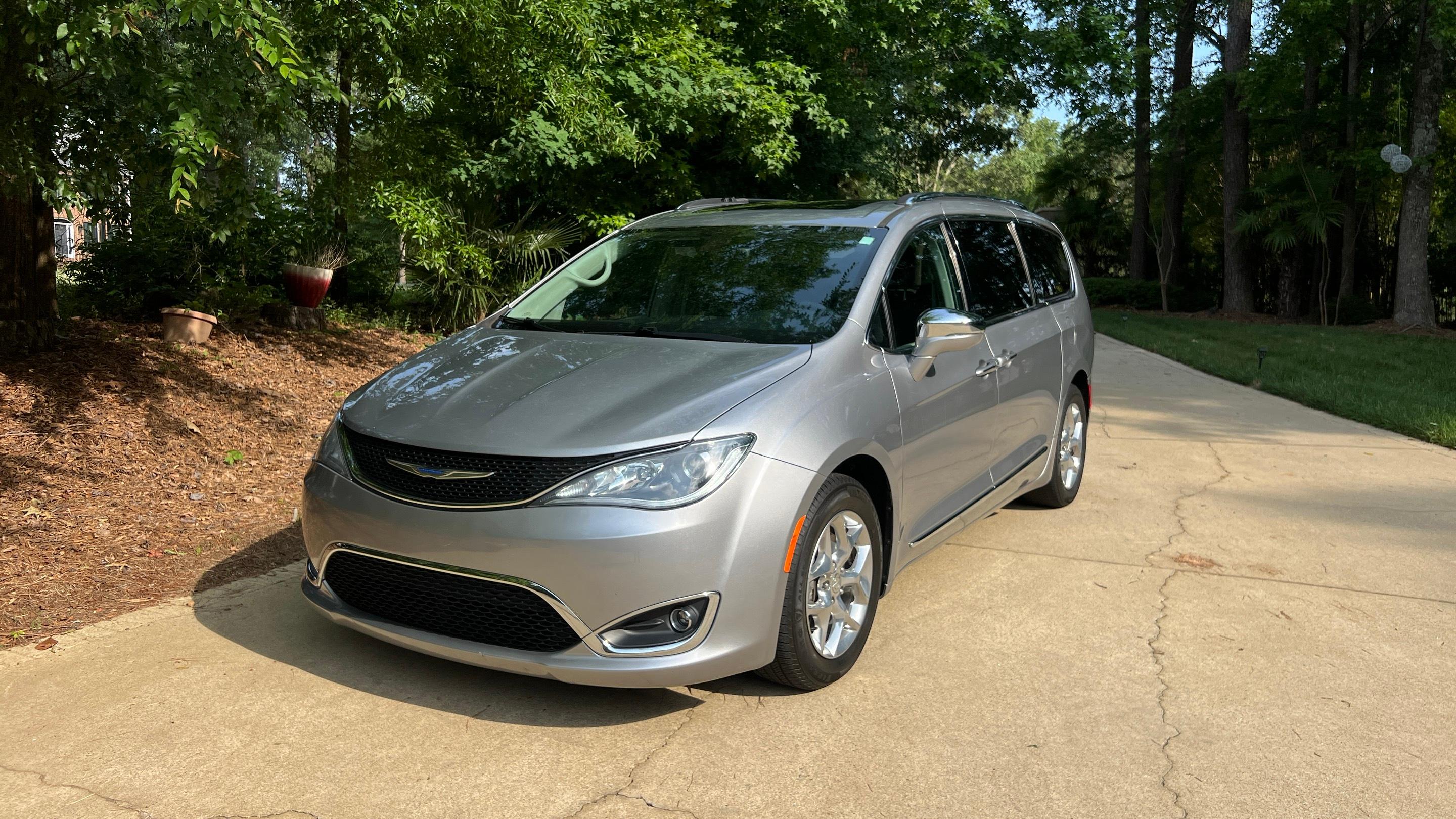 Chrysler Pacifica 2019 in 