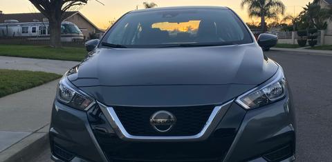 Nissan Versa 2020