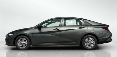Hyundai Elantra 2026