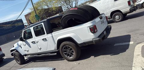 Jeep Gladiator 2023
