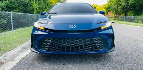Toyota Camry Hybrid 2025