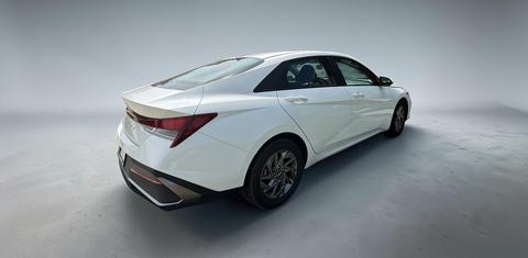 Hyundai Elantra 2024