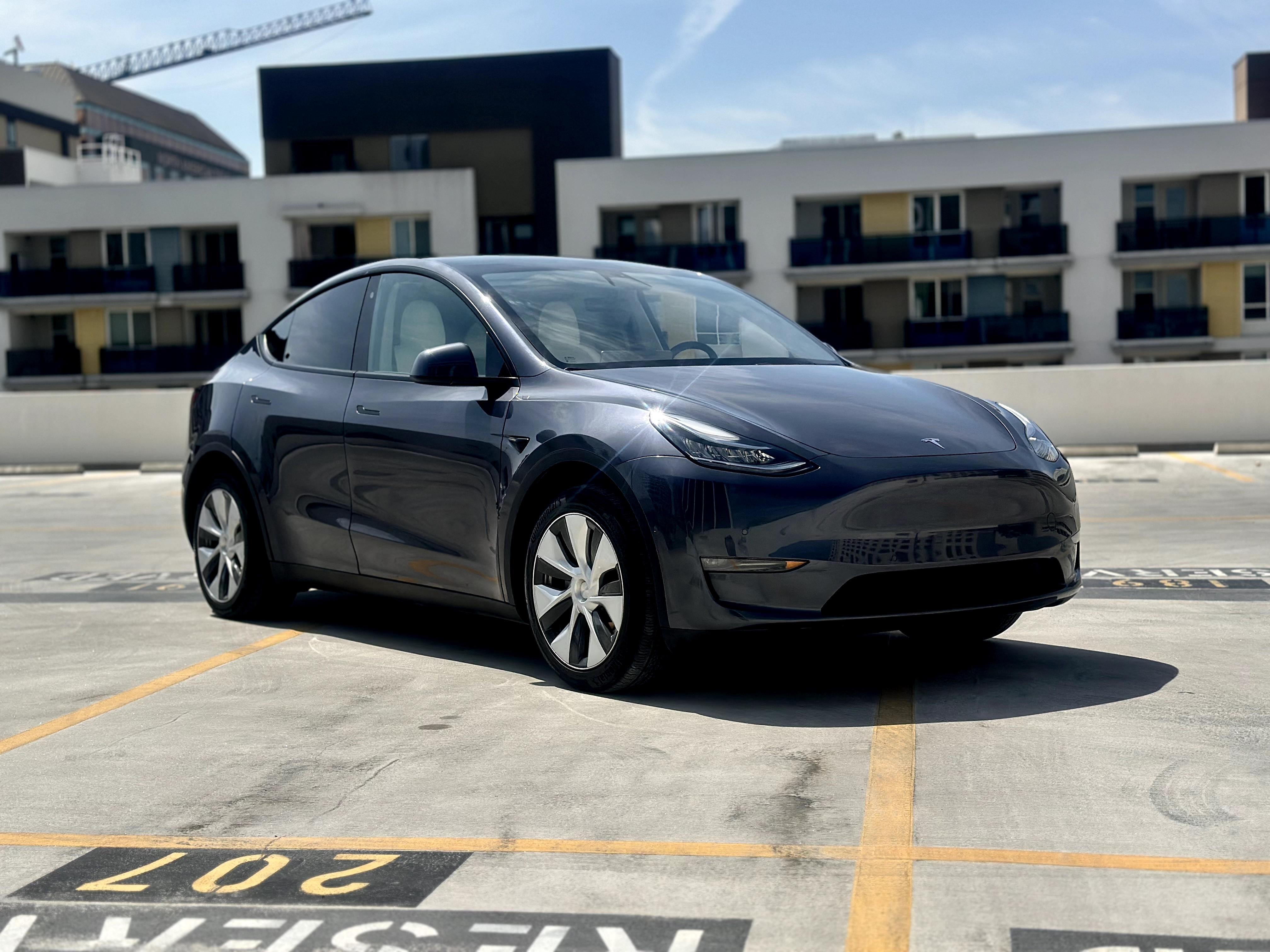 Tesla Model Y 2020 in Los Angeles, CA