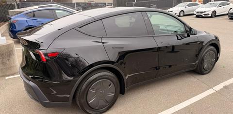 Tesla Model Y 2026