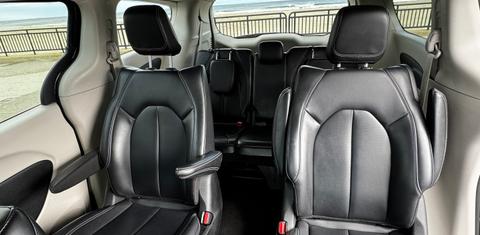Chrysler Pacifica 2023