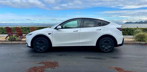 Tesla Model Y 2026