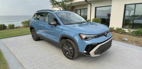 Volkswagen Taos 2025