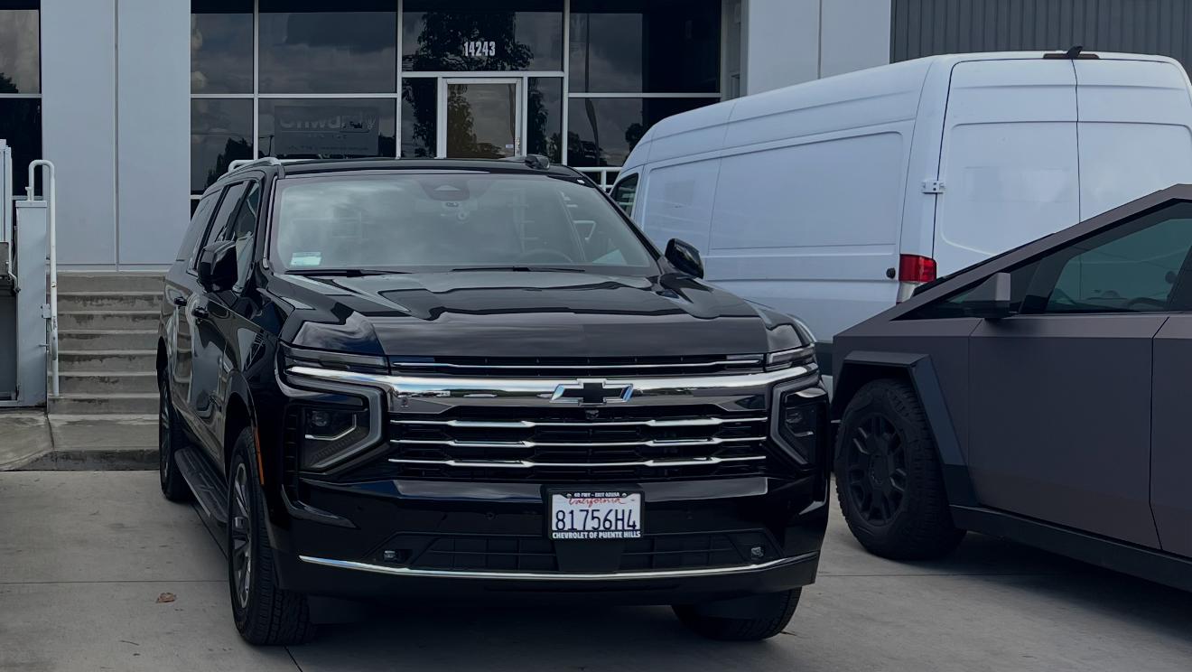Chevrolet Suburban 2026 in La Puente, CA