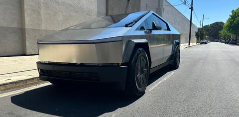 Tesla Cybertruck 2025