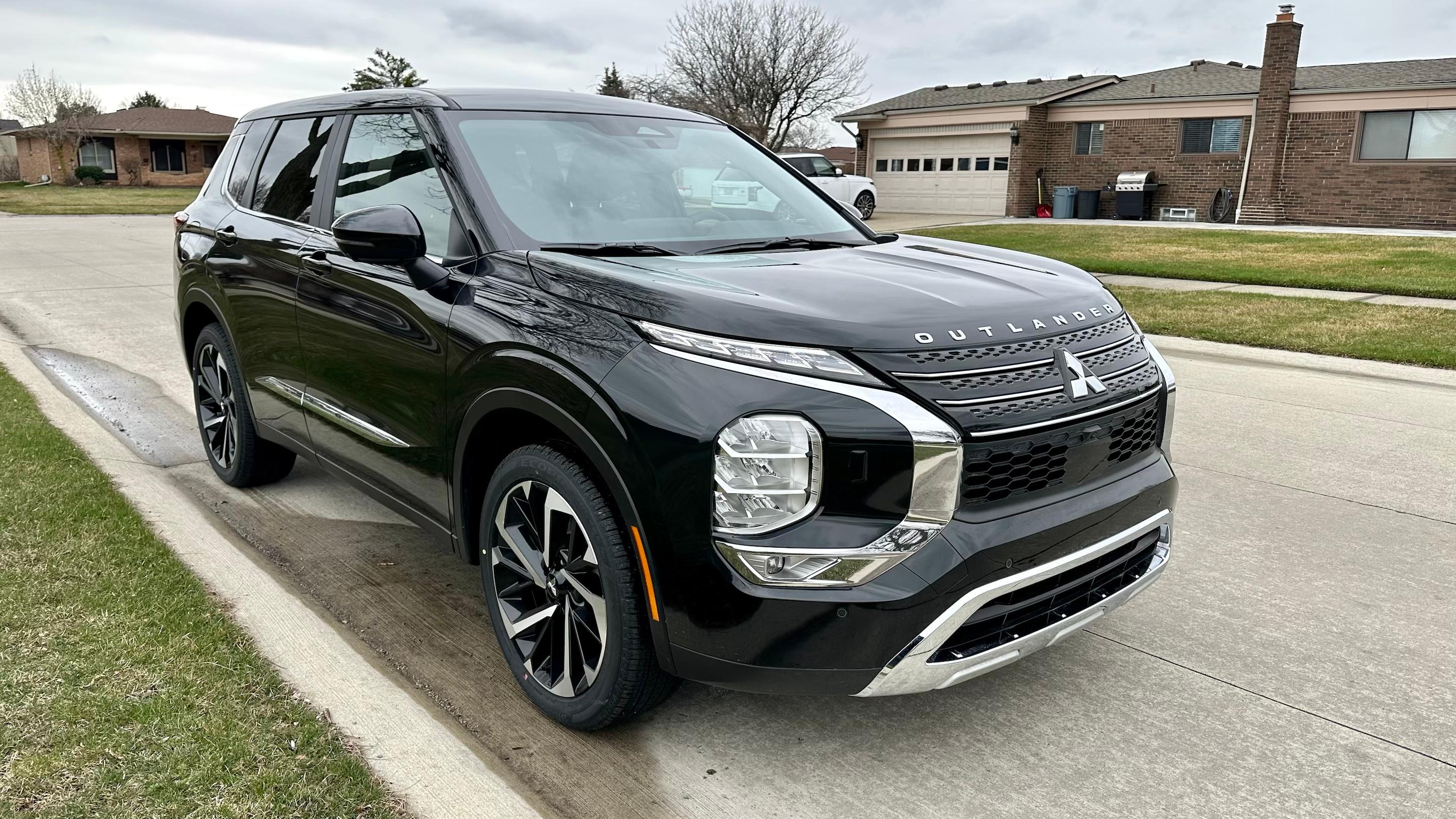 Mitsubishi Outlander 2024 in Sterling Heights, MI