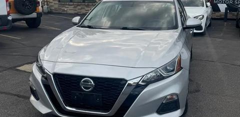 Nissan Altima 2019