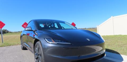 Tesla Model 3 2025