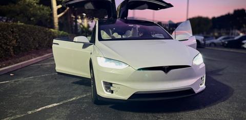 Tesla Model X 2018